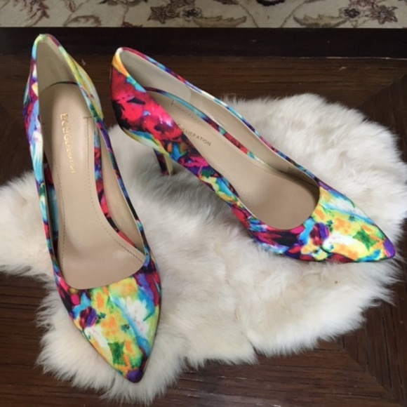 BCBG Generation Gaminkh Pump - Picture 1 of 2